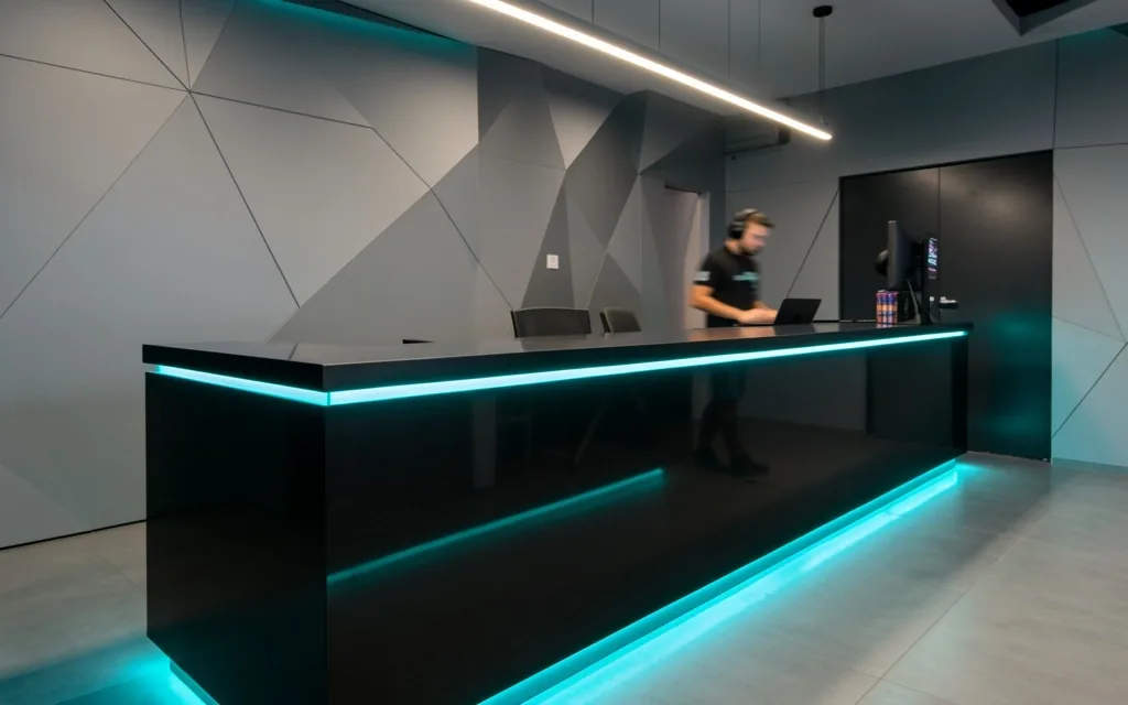 Recepción del club Weravia en Avenida Santander